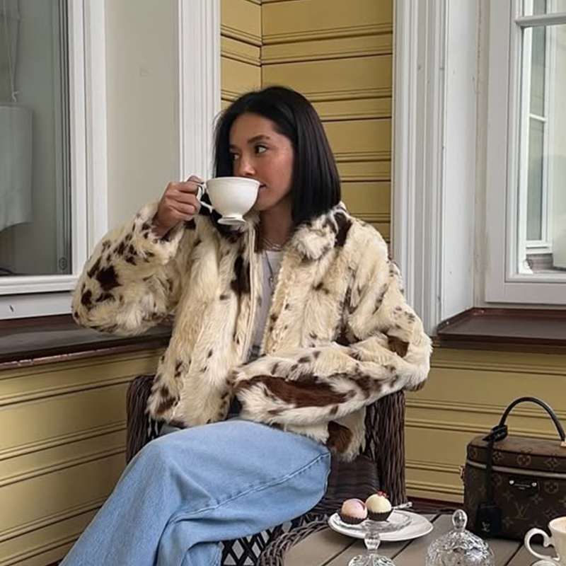 Mantel Bulu Sapi Motif Chic St - Women Streetwear Brand ulasan dan harga